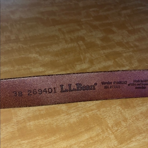 L.L. Bean Men's Brown Leather Belt size 38” / preowned - Picture 2 of 8